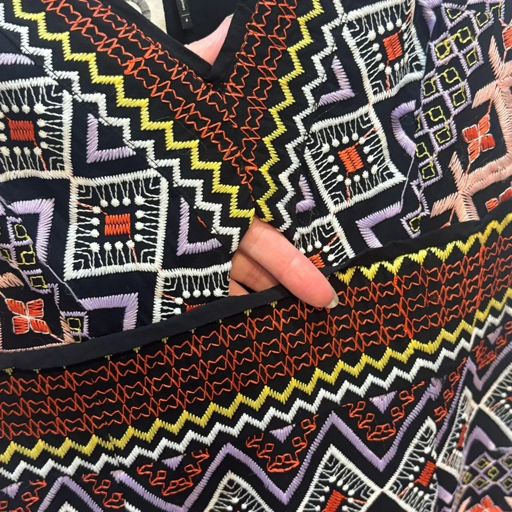 Anthropologie Akemi + Kin Geo-Embroidered Dress Size 4 EUC - Picture 5 of 15